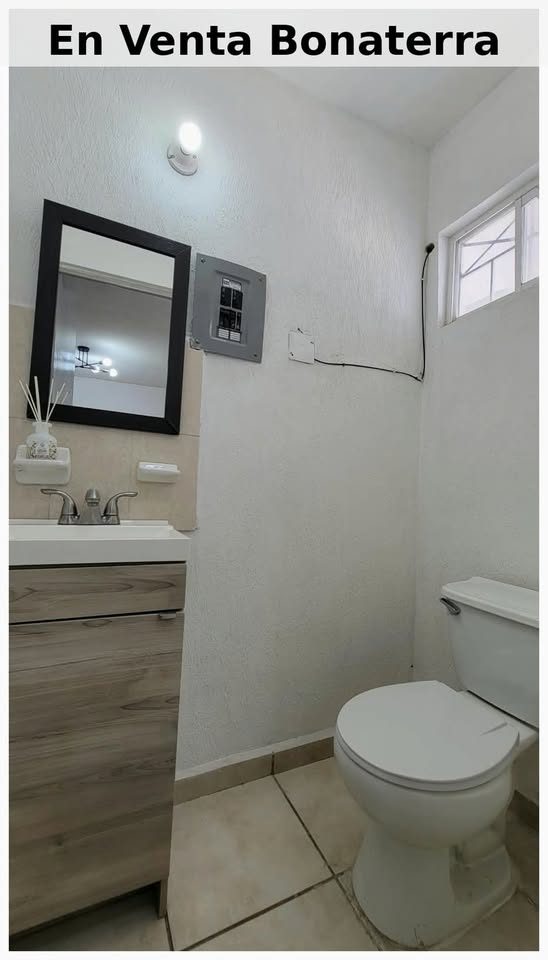2 habitaciones 1.5 baños Casa 3