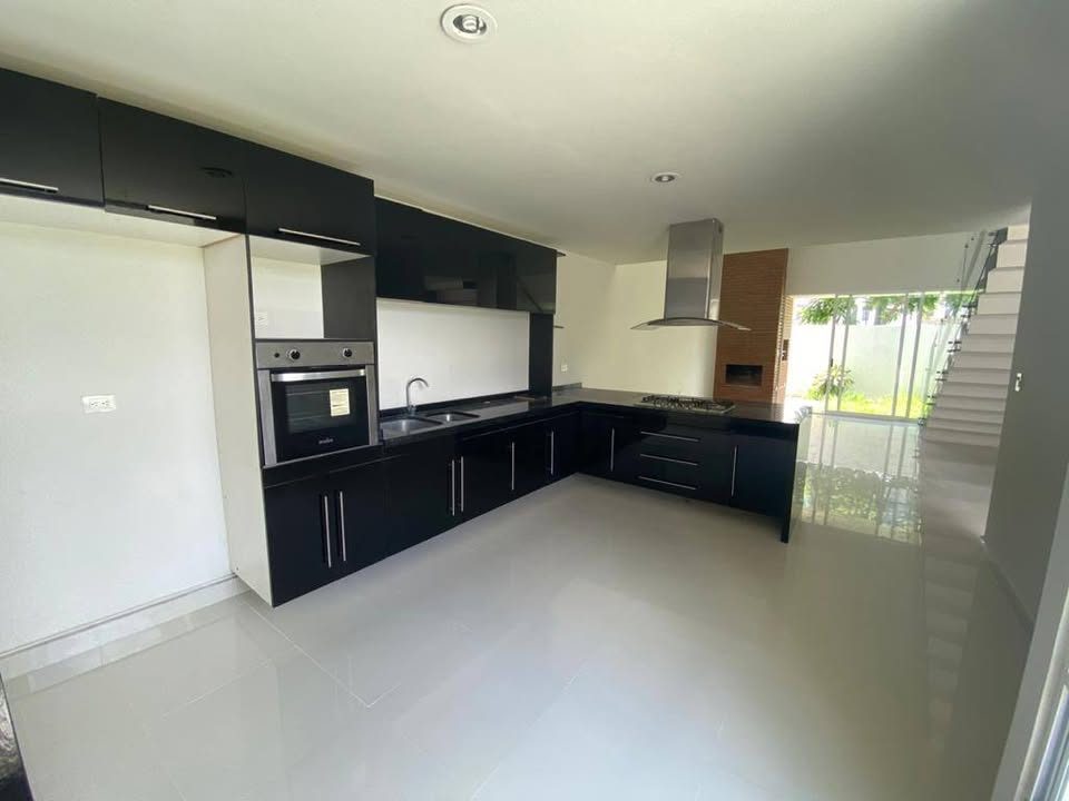 3 habitaciones 5 baños - Casa 2