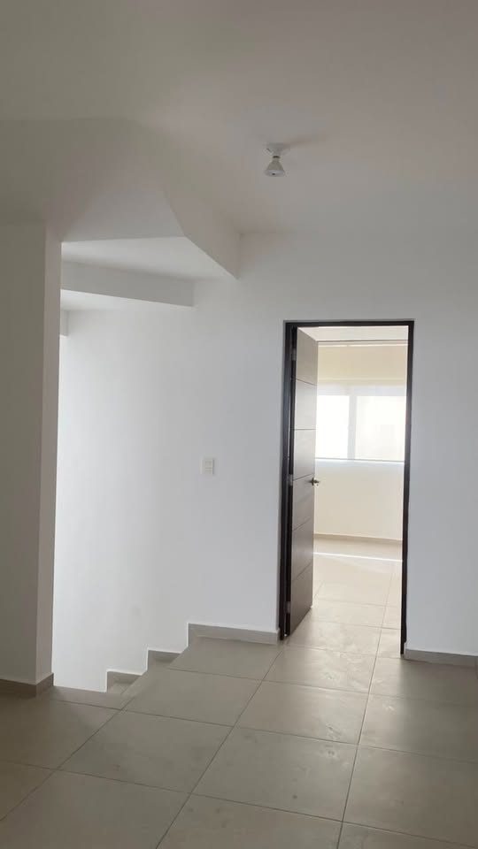 3 habitaciones 2.5 baños Casa 2