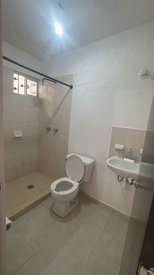2 habitaciones 1 baño - Casa 3