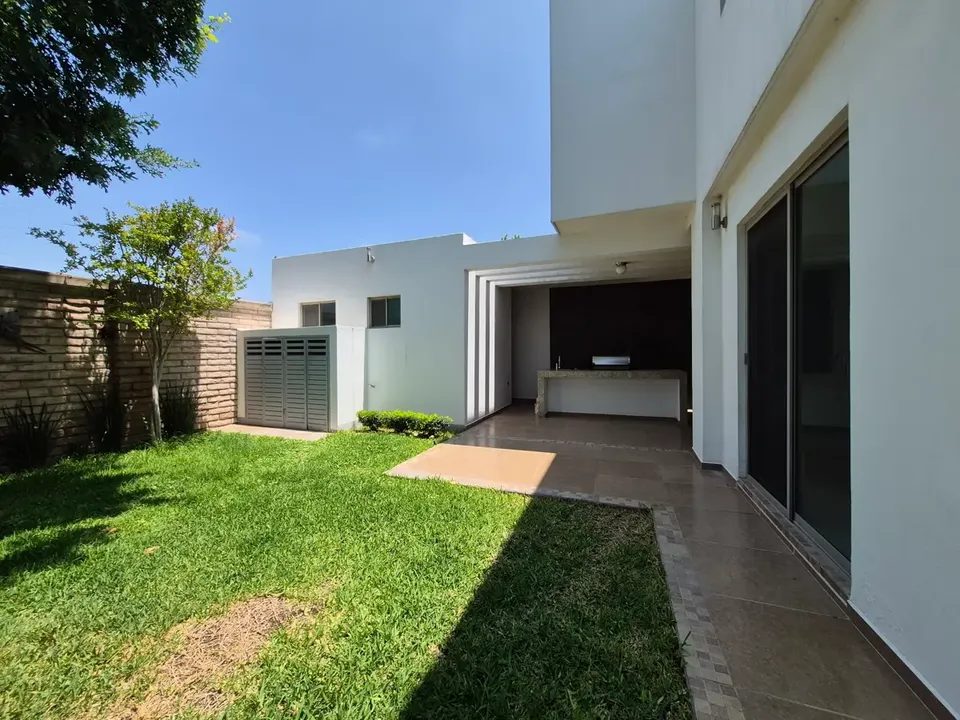 3 habitaciones 4.5 baños Casa 3