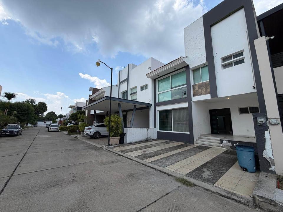 3 habitaciones 4 baños Casa 2