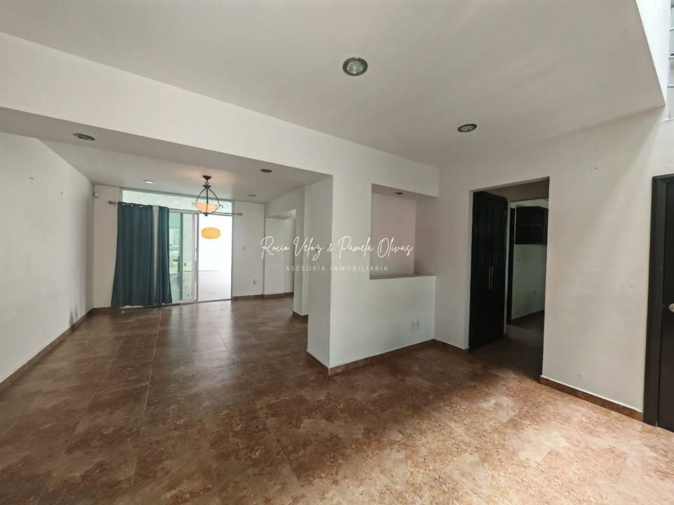 3 habitaciones 2.5 baños Casa 2