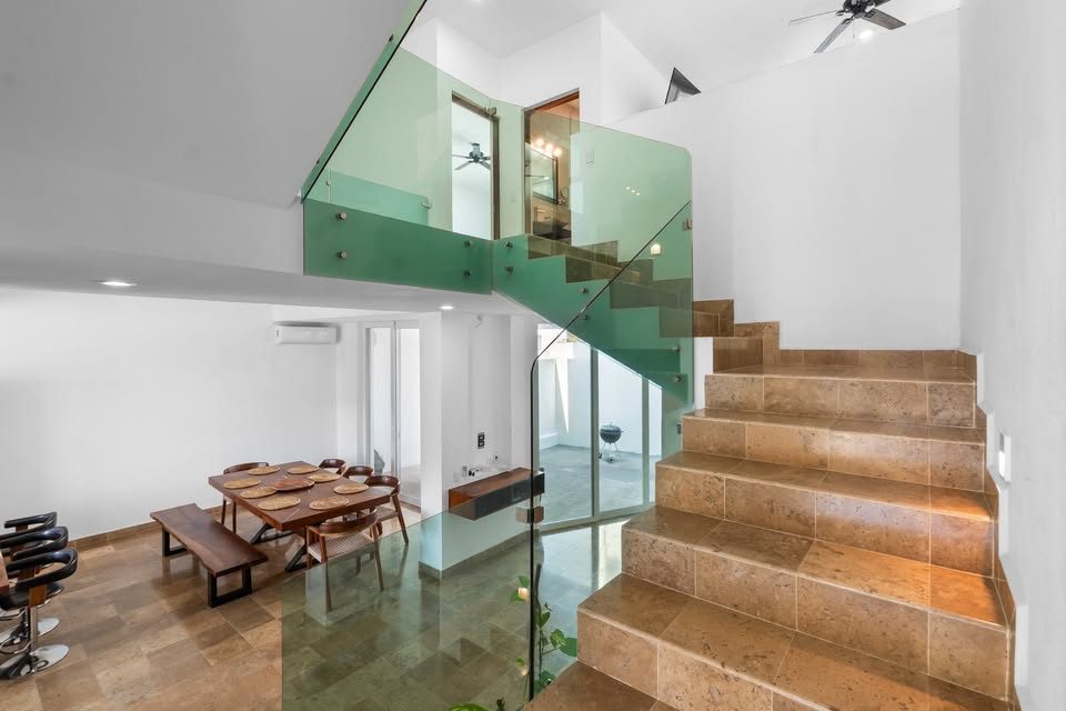 4 Beds 3 Baths House 3