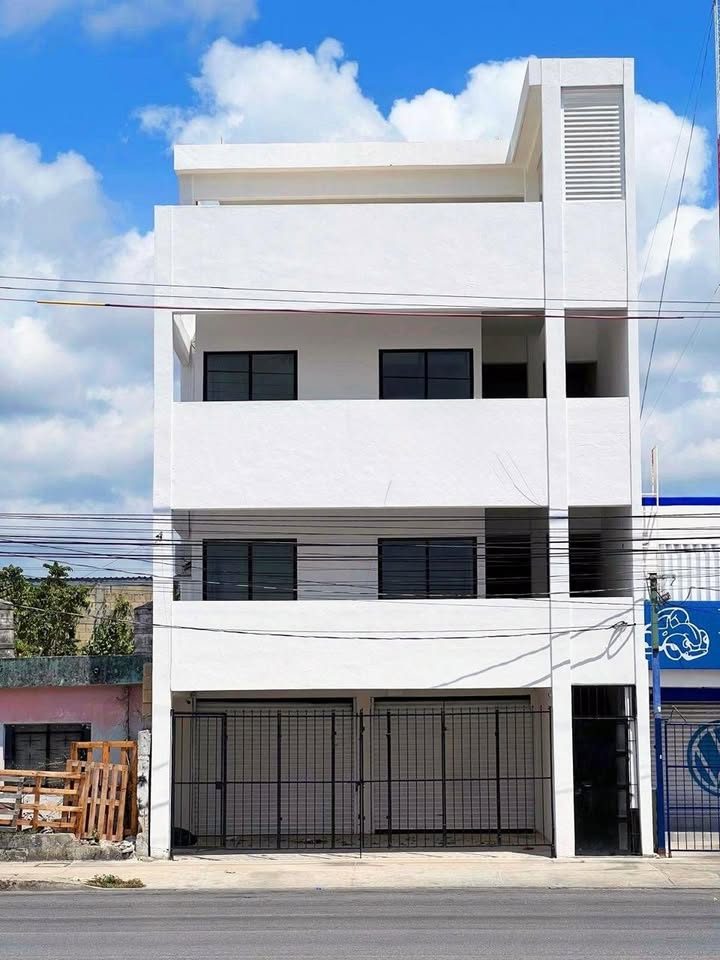 8 habitaciones 8.5 baños Departamento 2