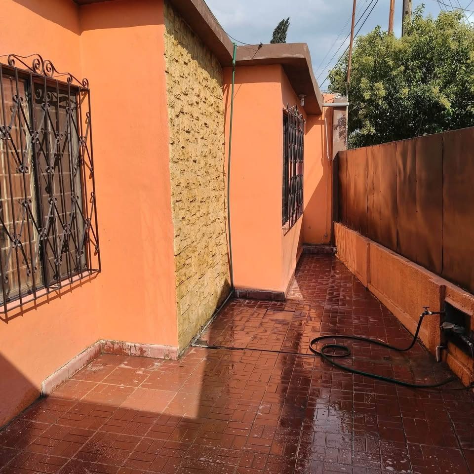 4 Beds 2 Baths - House 3