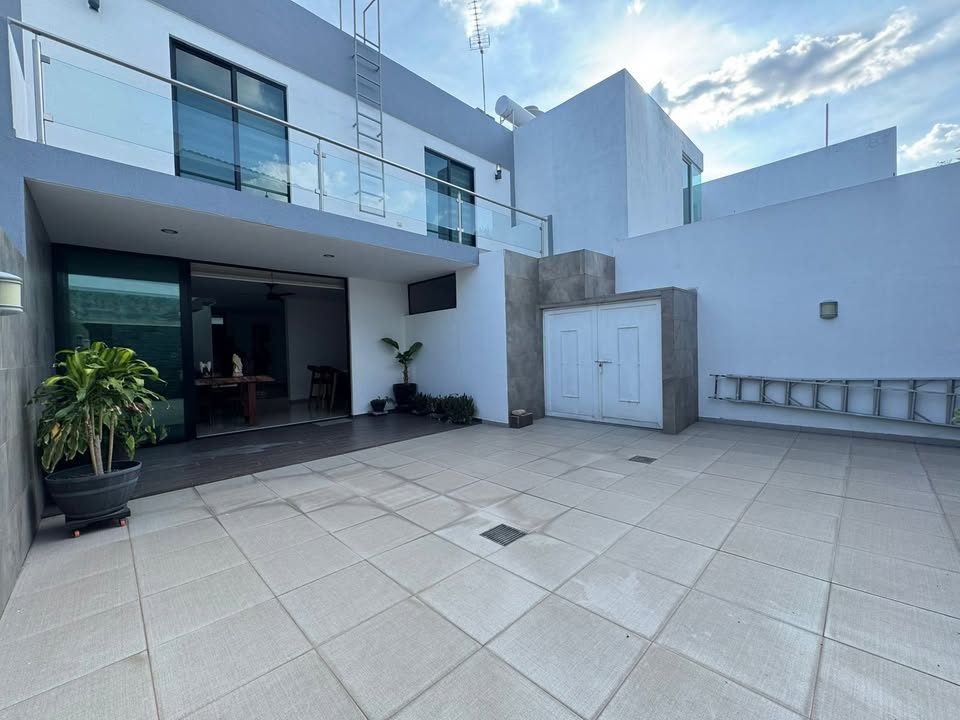 4 habitaciones 4 baños Casa 2