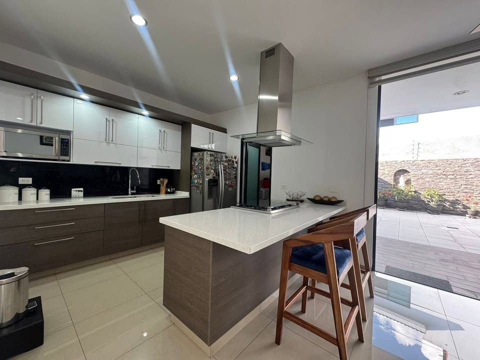 4 habitaciones 4 baños Casa 3