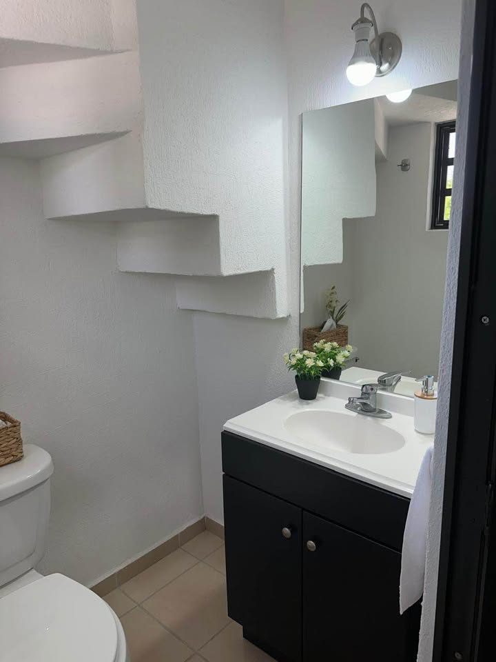 Oportunidad!! Venta de Casa, en Condominio, en Rincones del Marqués, El Marqués, Querétaro 2