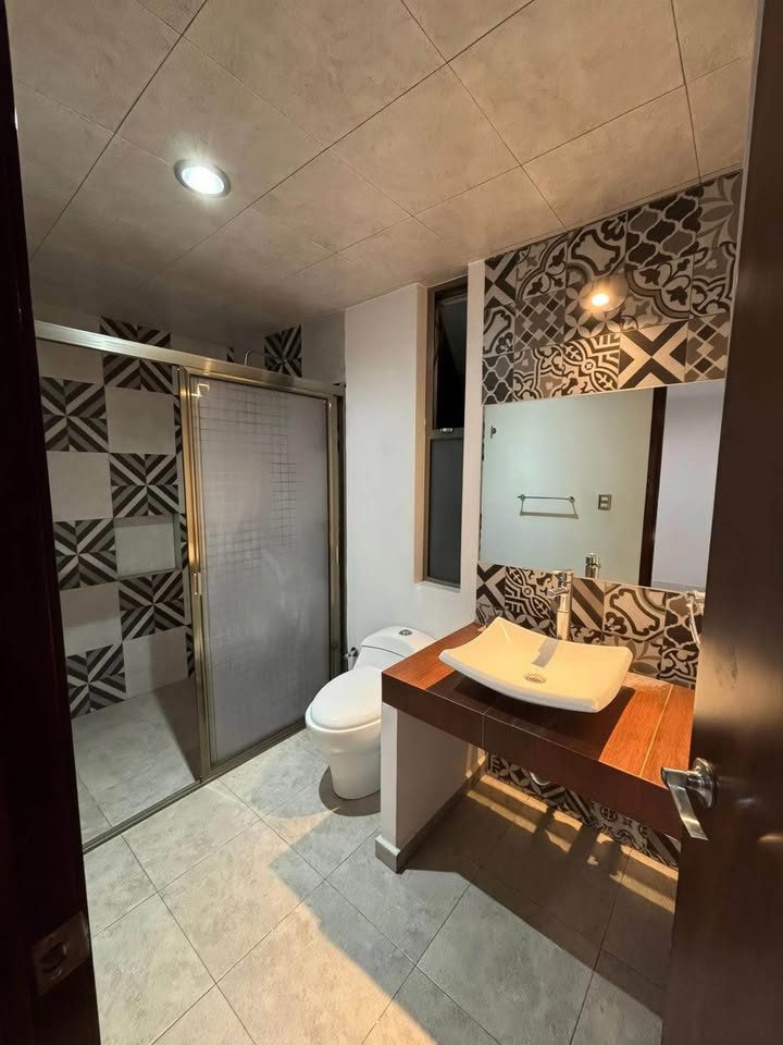 3 habitaciones 4 baños - Casa 2