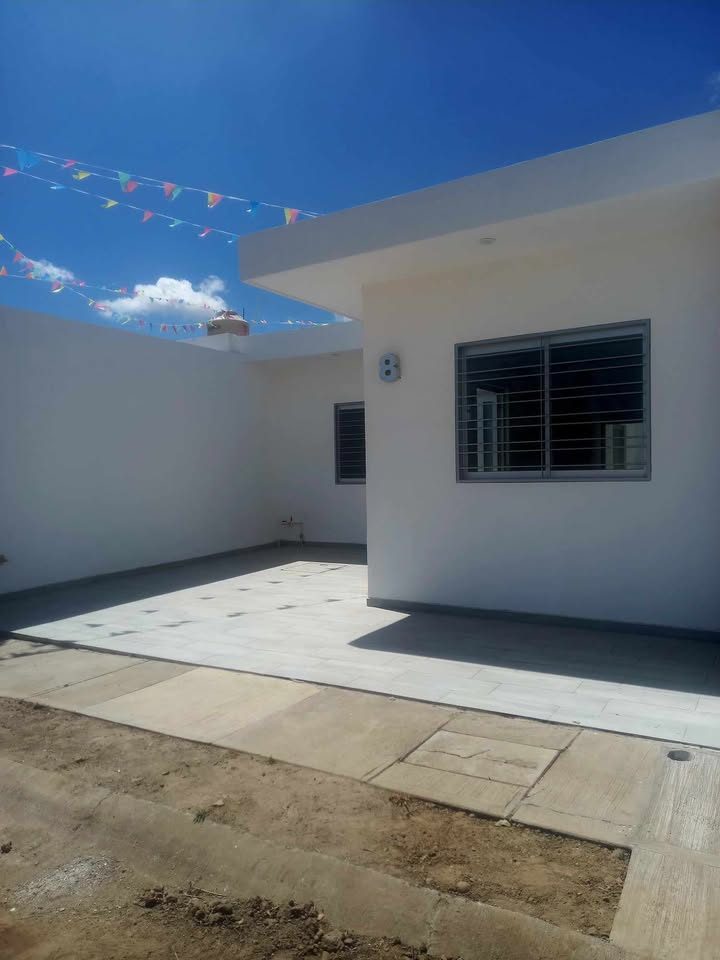 2 habitaciones 1 baño Casa 2