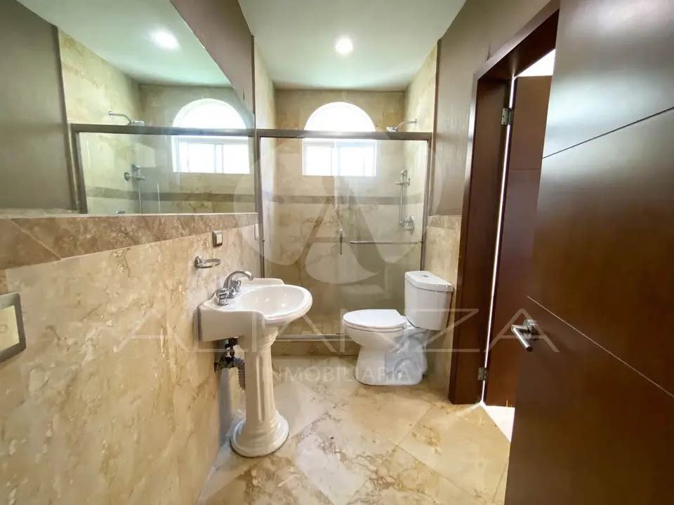 4 habitaciones 3 baños - Casa 3