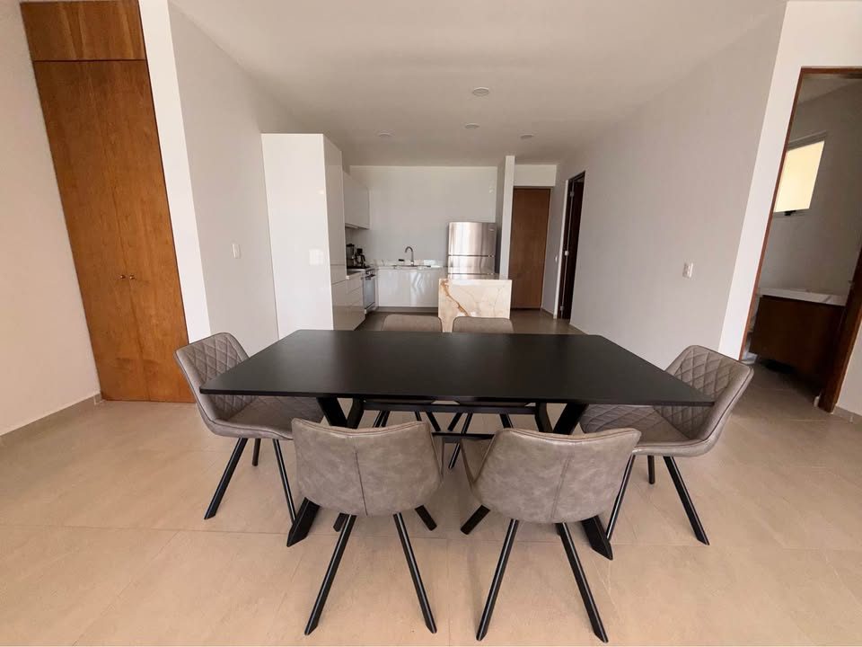 PENTHOUSE en Renta MUY cerca de plaza galerías y The Harbor Norte de Mérida📍 2