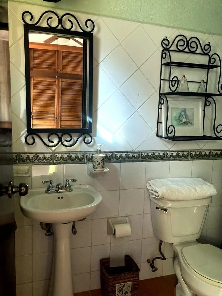 RENTA MODALIDAD ROOMIE EN CASA EN RESIDENCIAL 2