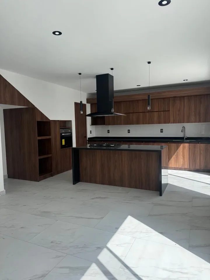 3 habitaciones 3 baños Casa 3