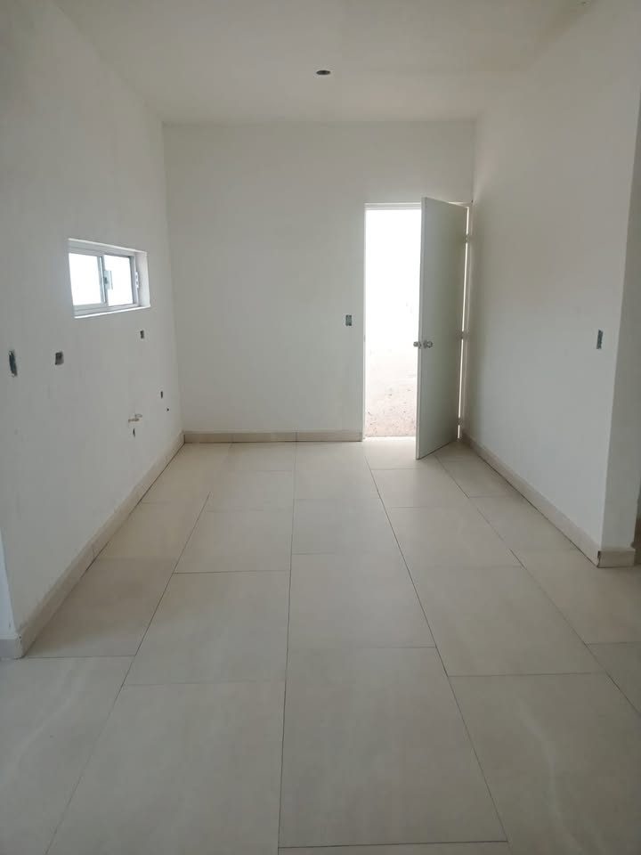 2 habitaciones 1 baño Casa 2
