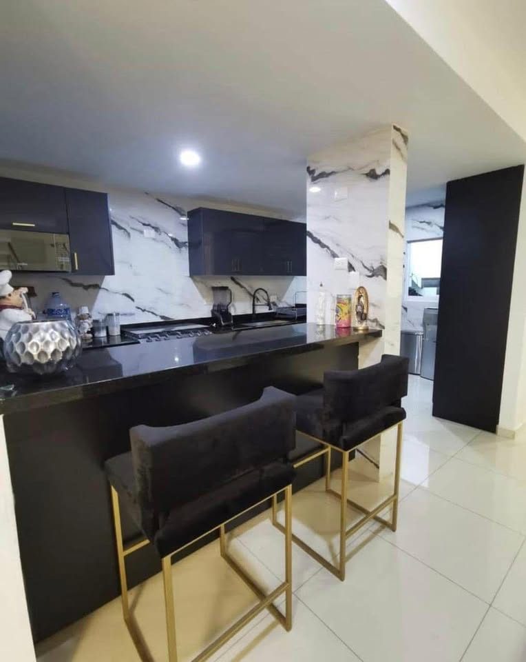 3 habitaciones 2.5 baños Casa 2