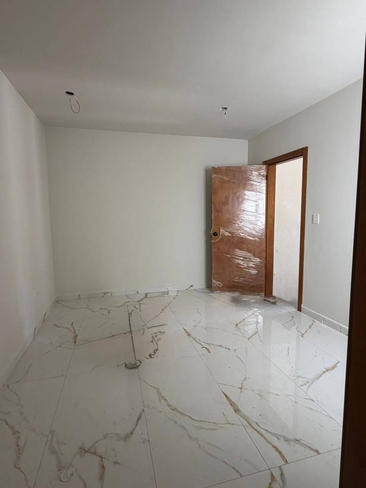 3 habitaciones 2.5 baños Casa 2
