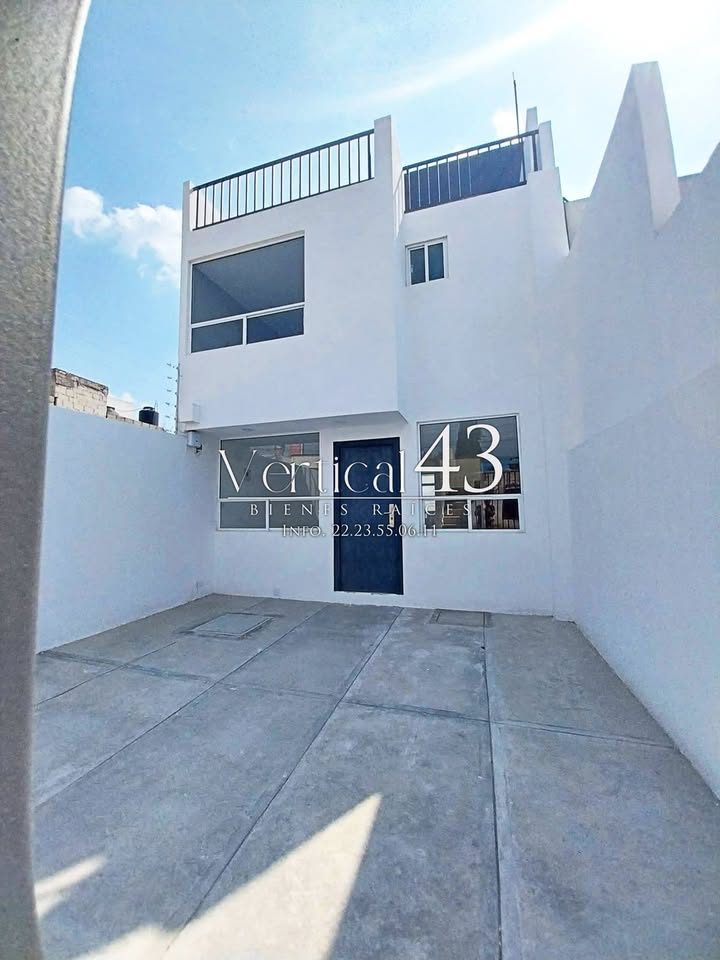 3 habitaciones 4 baños Casa 2