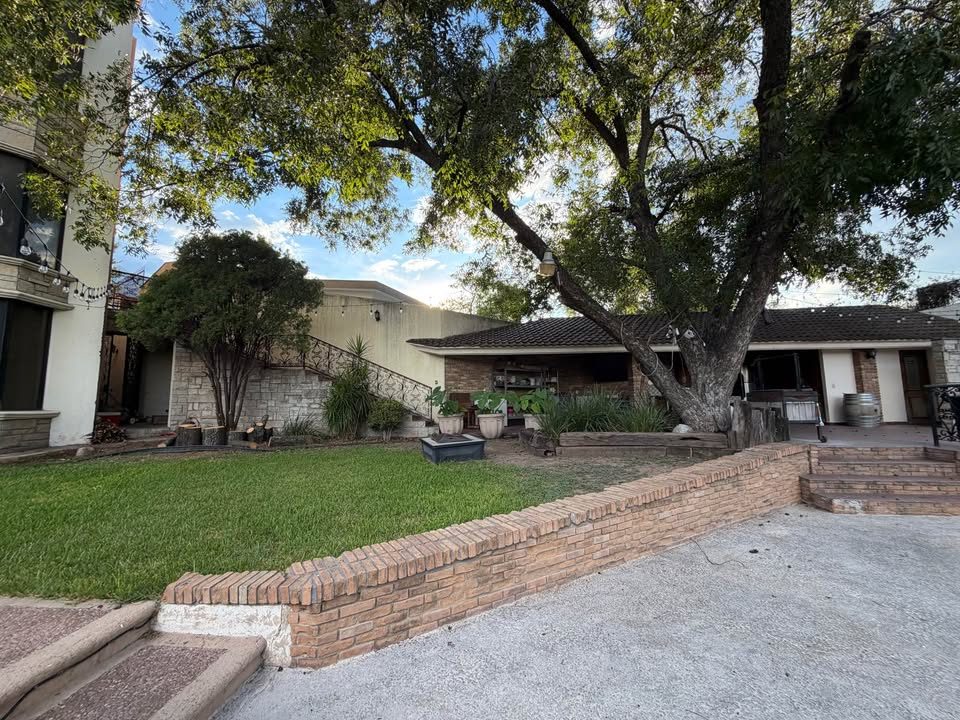 5 Beds 8 Baths - House 3