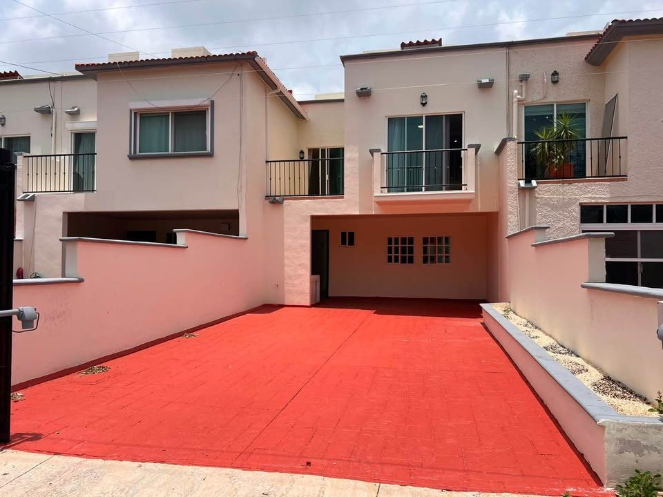 CASA EN RENTA | VENTA
Residencial La Hacienda • Cancún 3
