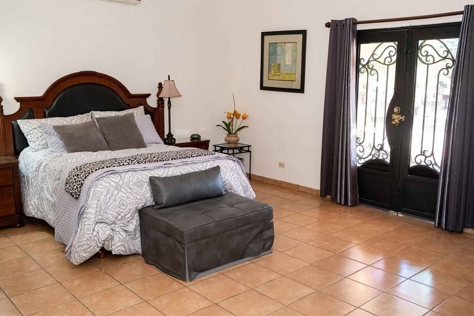2 habitaciones 3 baños - Casa 2
