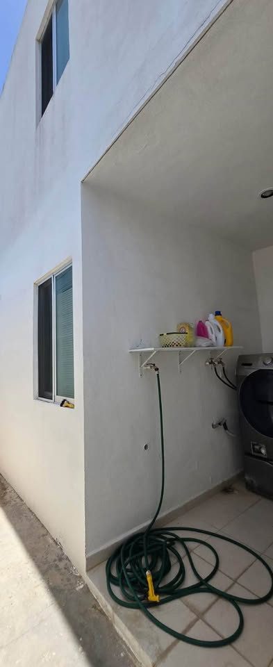 3 Beds 4 Baths - House 3