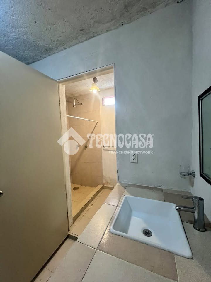 1 habitación 1 baño Departamento 3