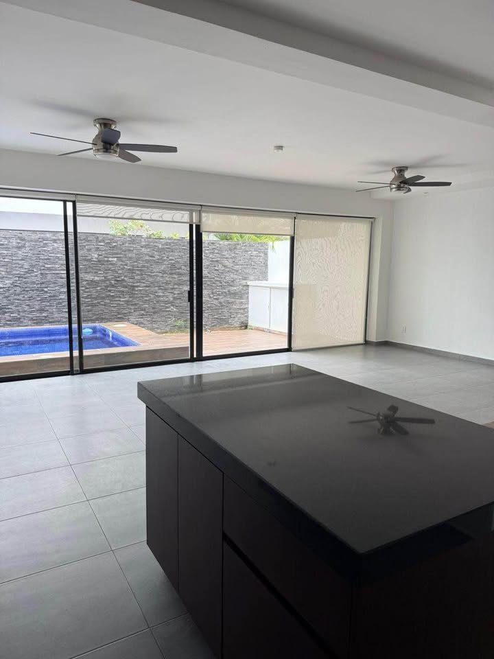 4 habitaciones 4,5 baños - Casa 2