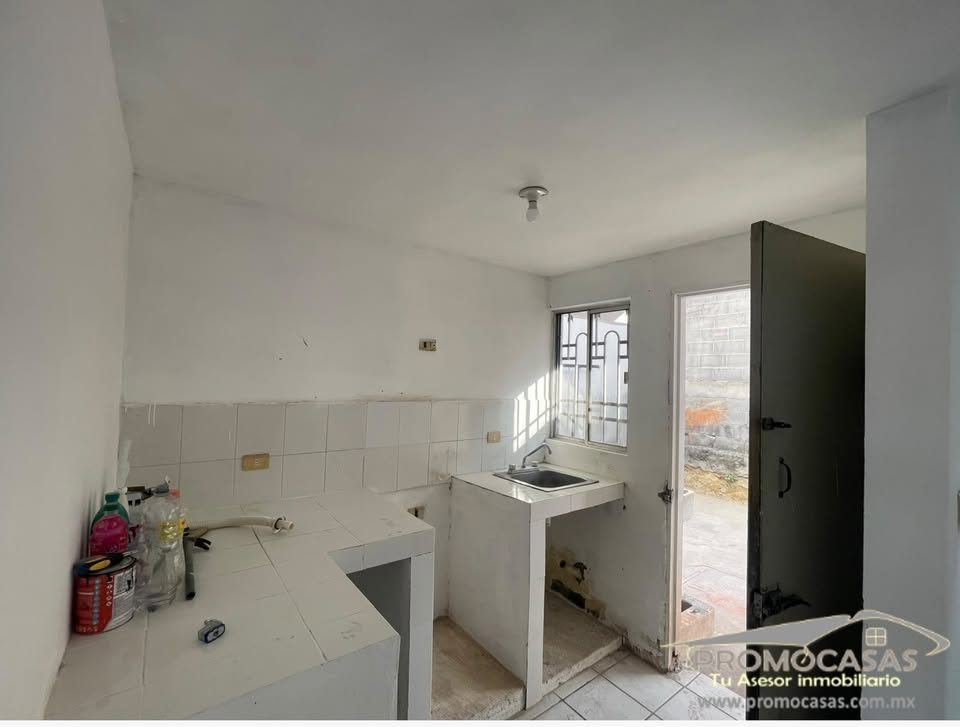 2 habitaciones 1 baño Casa 2