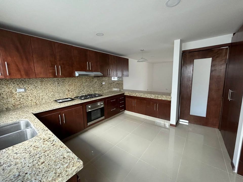 3 habitaciones 4 baños - Casa 3