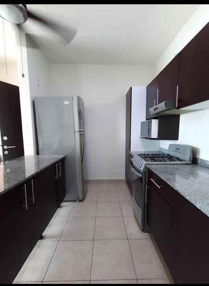 1 habitación 1 baño - Casa 2