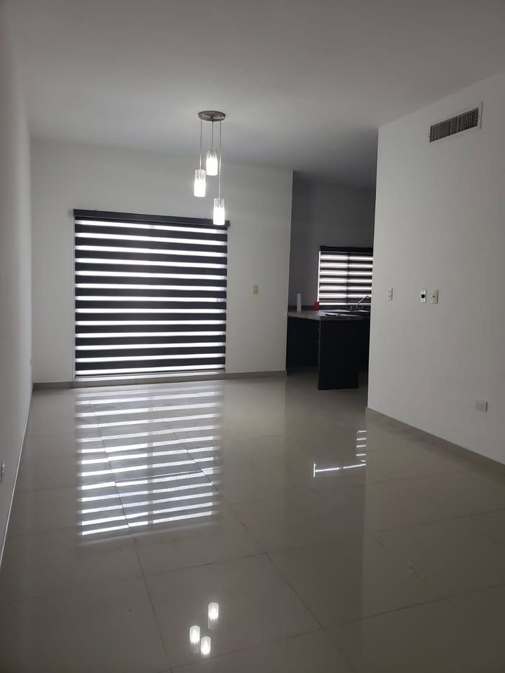 3 habitaciones 2.5 baños Casa 2