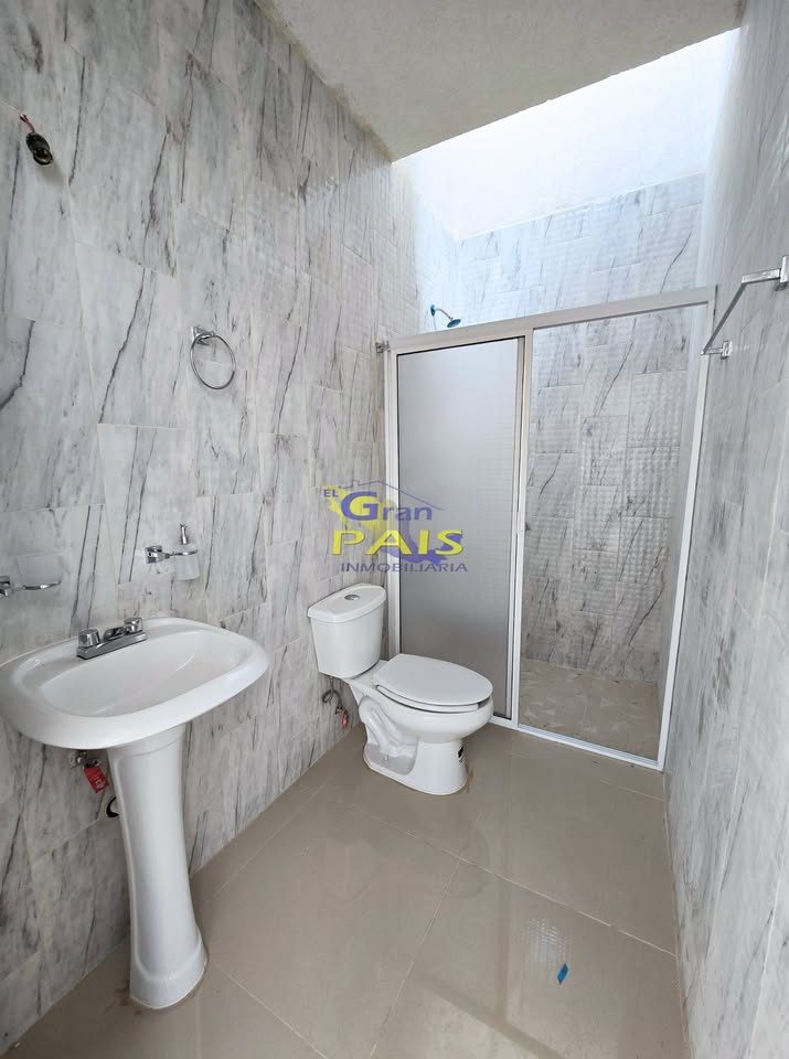 2 habitaciones 1 baño Casa 3
