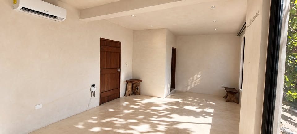 Local comercial en renta 33 m2 - Costera Tulum km 9, zona hotelera 3