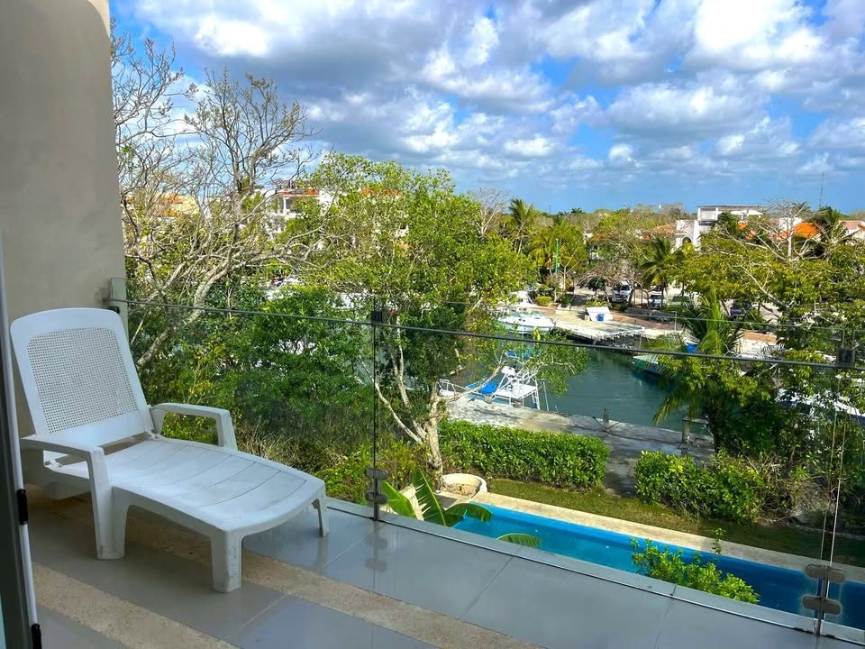 2 Beds 2 Baths Apartment 2