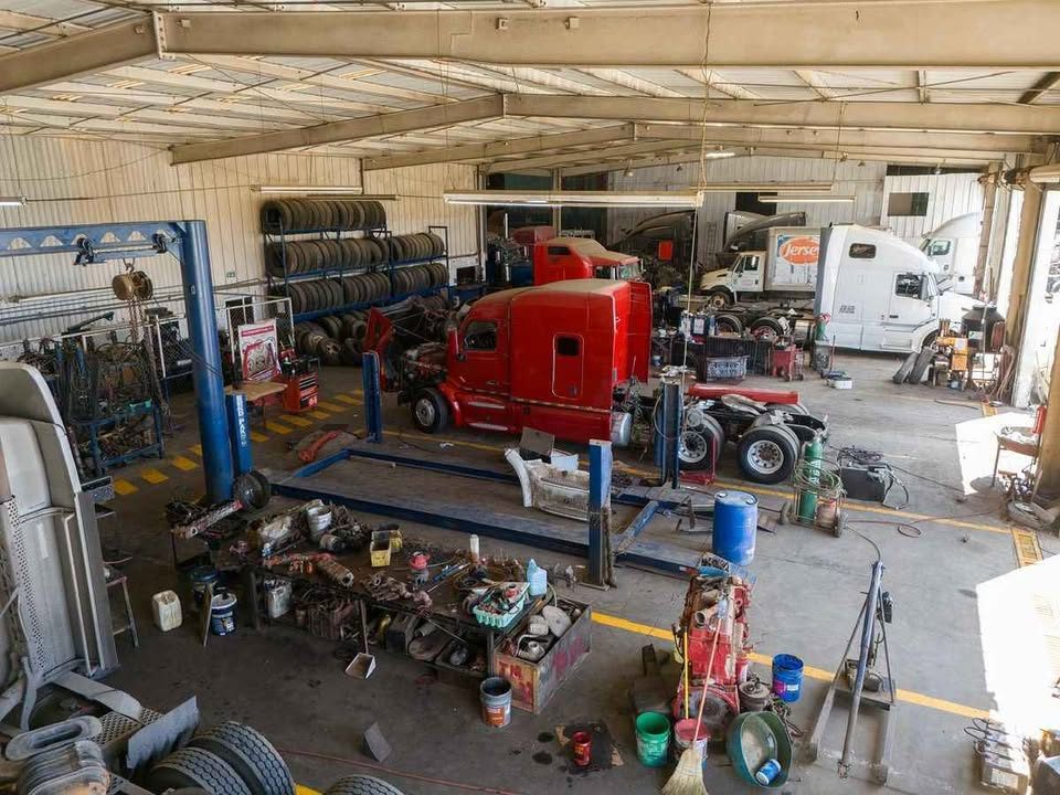 CENTRO LOGÍSTICO E INDUSTRIAL EN VENTA O RENTA – ENSENADA, B.C. / INDUSTRIAL LOGISTICS PROPERTY FOR 3
