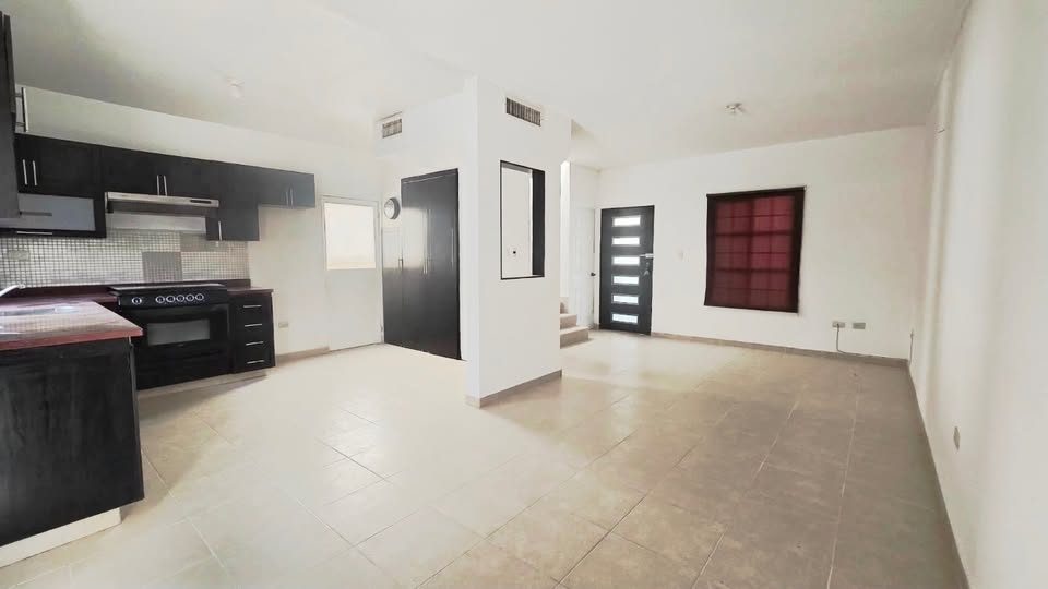 3 habitaciones 2.5 baños Casa 3
