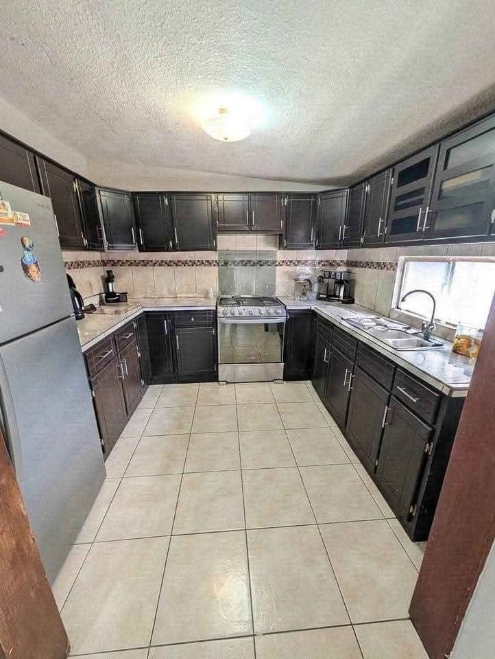 🏡✨ ¡AMPLIA CASA AMUEBLADA EN RENTA – FRACC. VILLA BONITA! ✨🏡 3