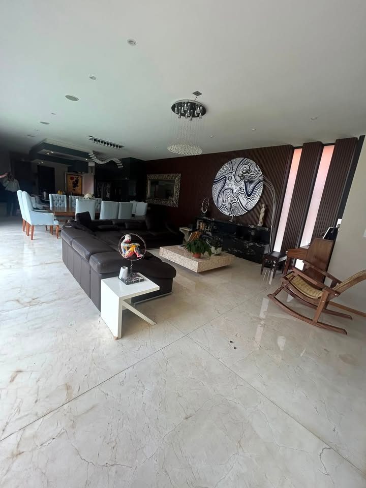 5 habitaciones 9 baños Casa 2