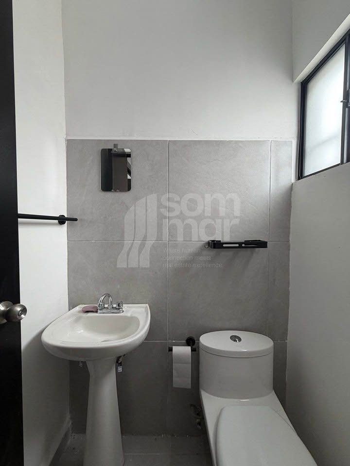 3 habitaciones 2.5 baños Casa 3