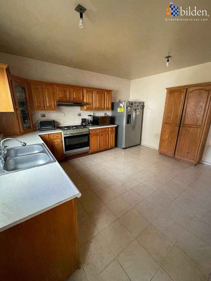 5 habitaciones 6 baños Casa 2