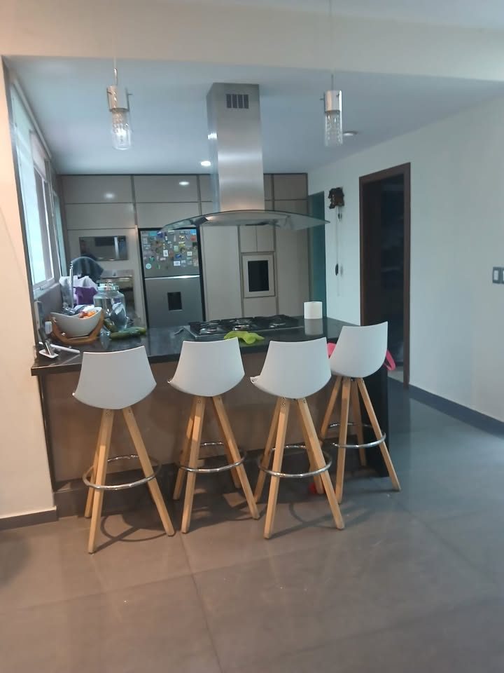 3 habitaciones 4 baños Casa 2