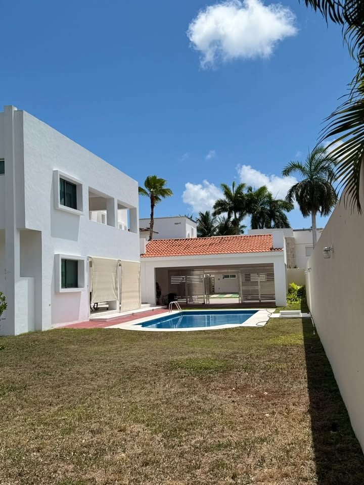 4 habitaciones 4 baños Casa 2