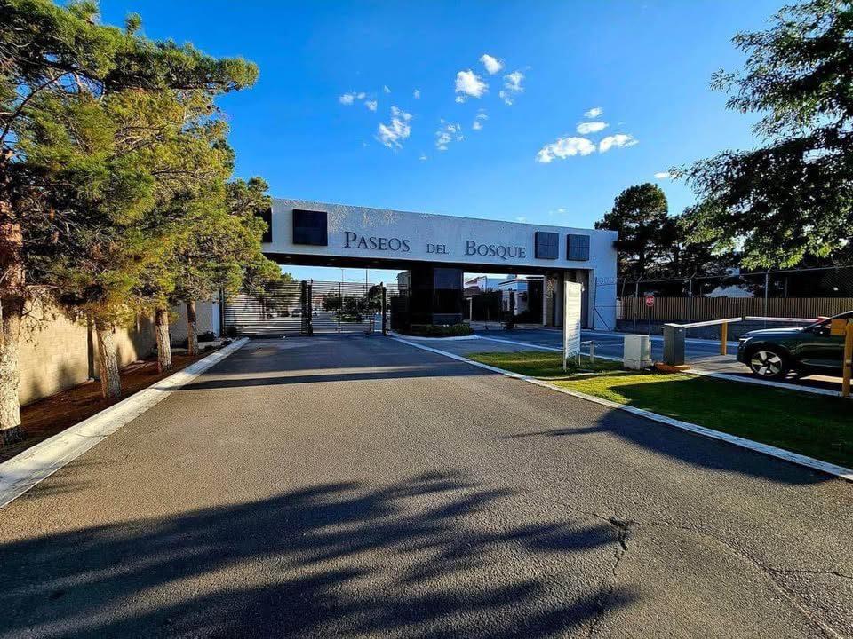 3 Beds 4 Baths - House 2