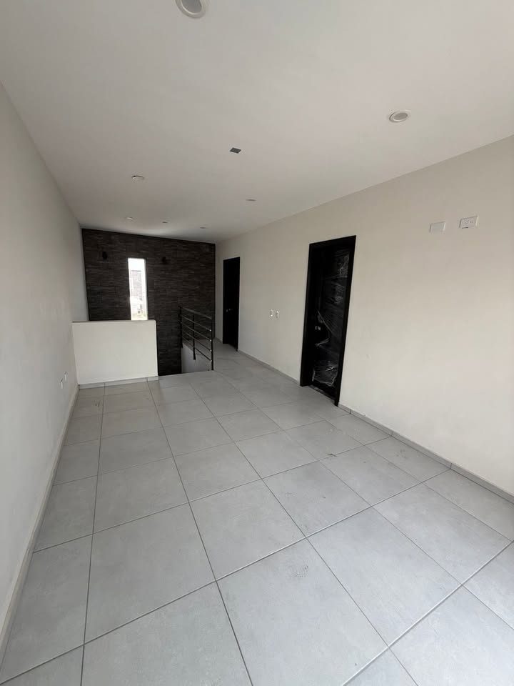 3 habitaciones 2.5 baños Casa 2