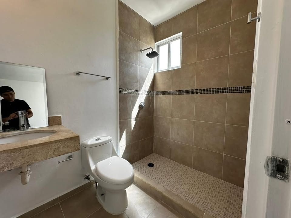 2 habitaciones 3 baños Casa 3