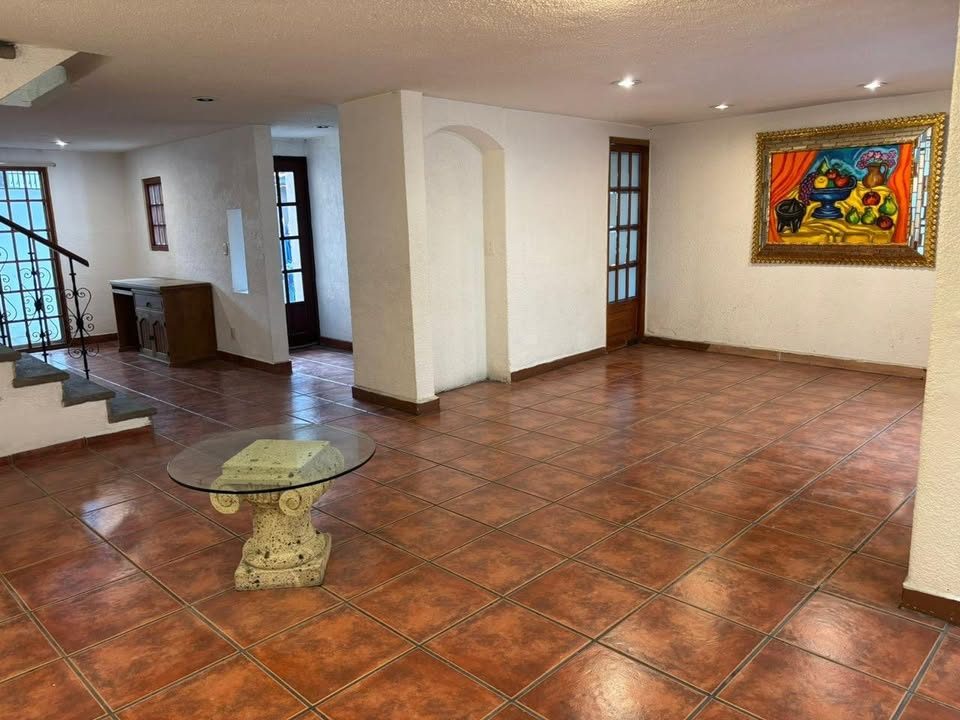 6 habitaciones 4 baños - Casa 2