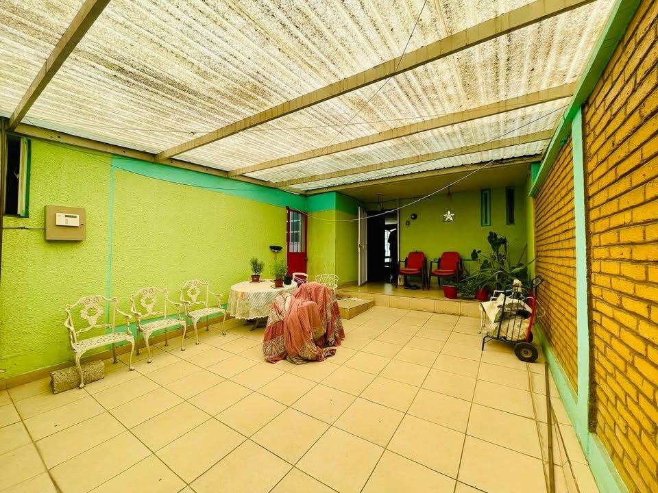 4 habitaciones 2 baños Casa 2