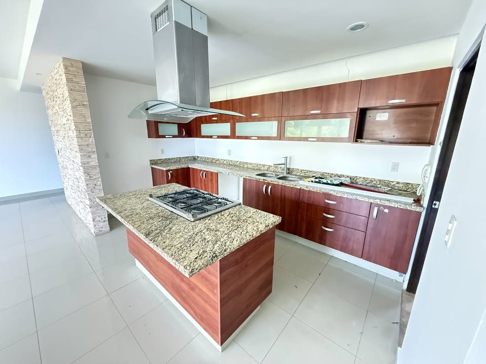 3 habitaciones 2.5 baños Departamento 3
